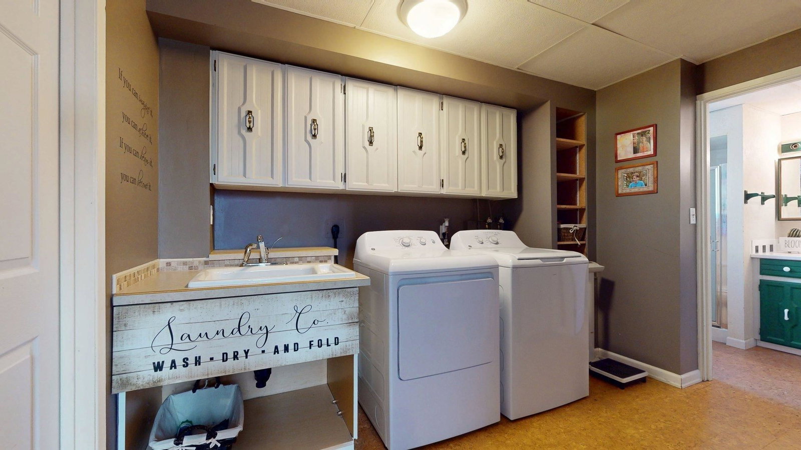 Listing Image 15
