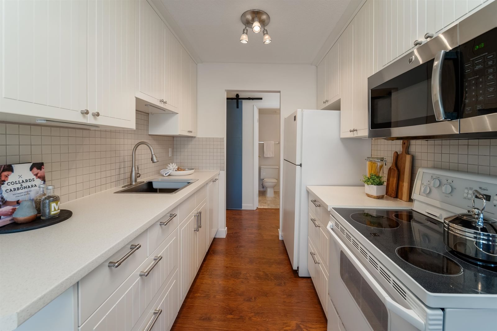 Listing Image 9