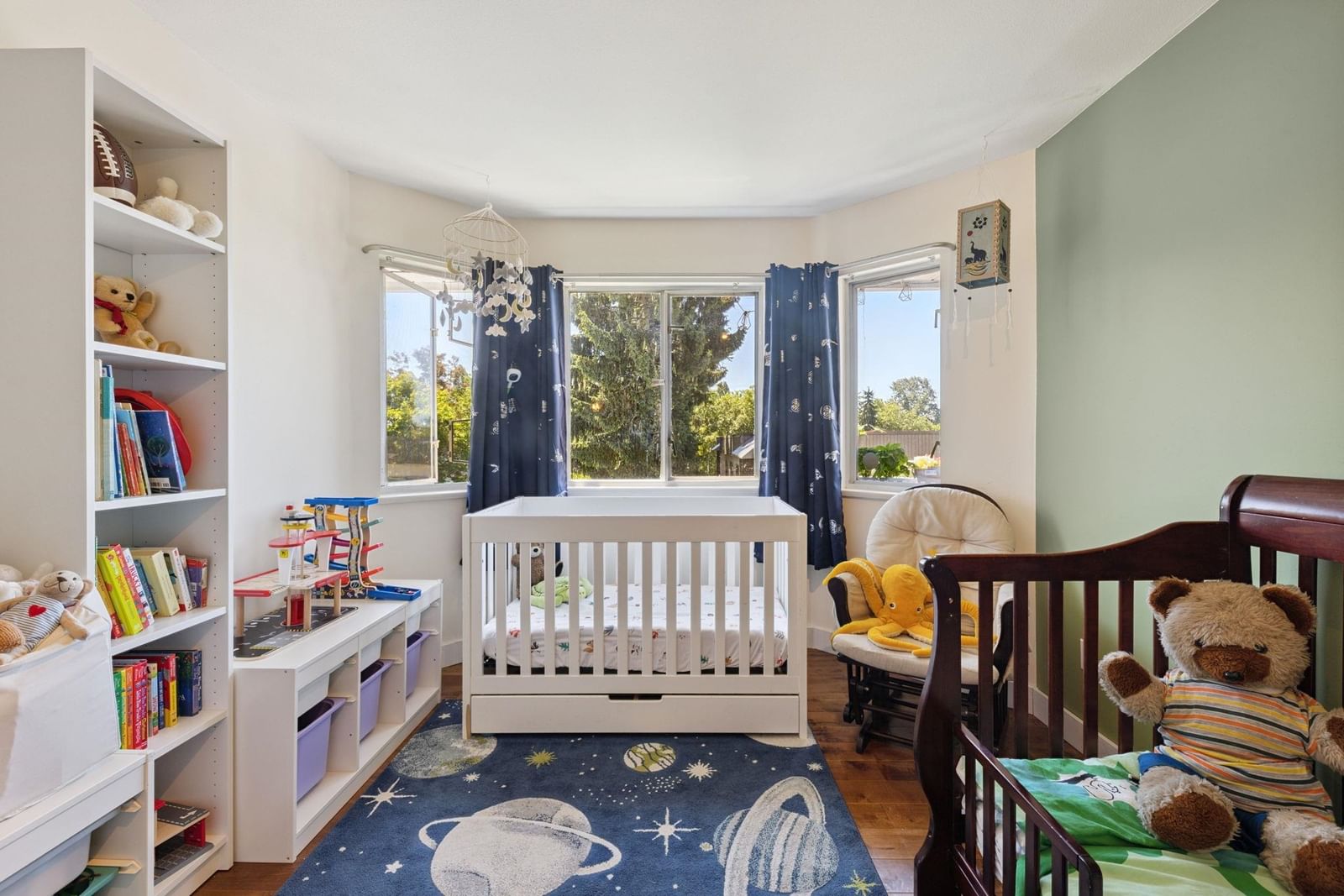 Listing Image 19