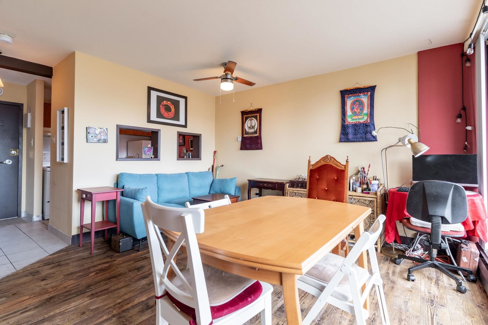 Listing Image 12