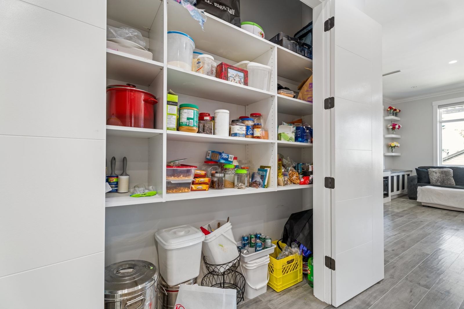 Listing Image 10