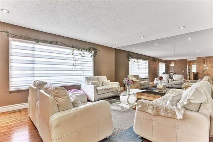 11662 89a Avenue, Delta, V4C 7G5 | Image 2