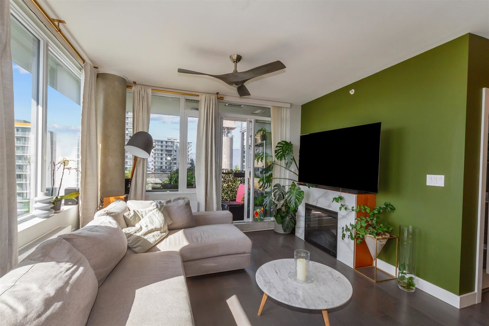 Listing Image 9