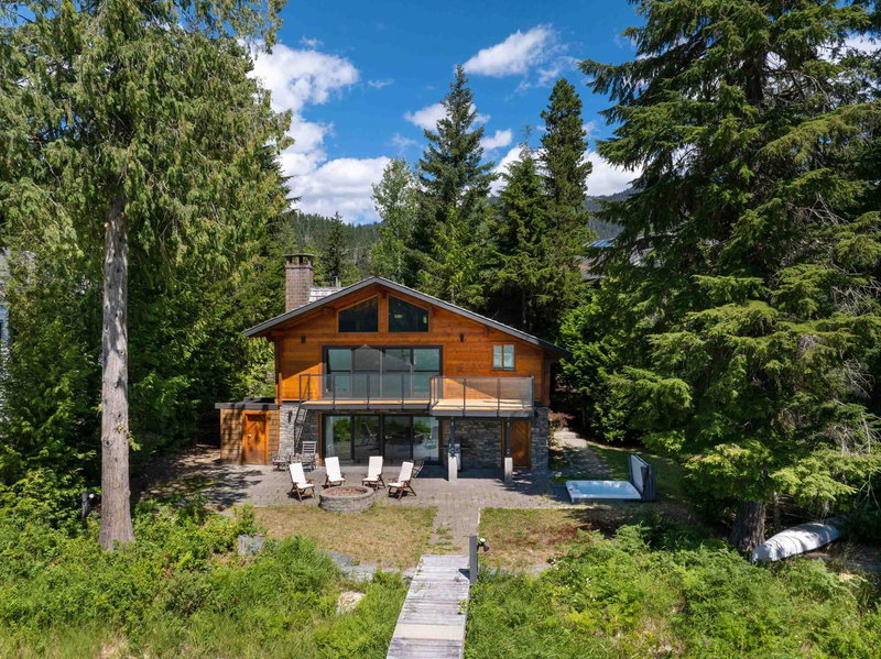 9249 Lakeshore Drive, Whistler, V8E 0G6 | Image 2