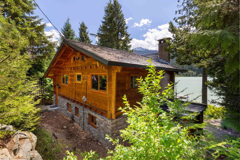 9249 Lakeshore Drive, Whistler, V8E 0G6 | Image 3
