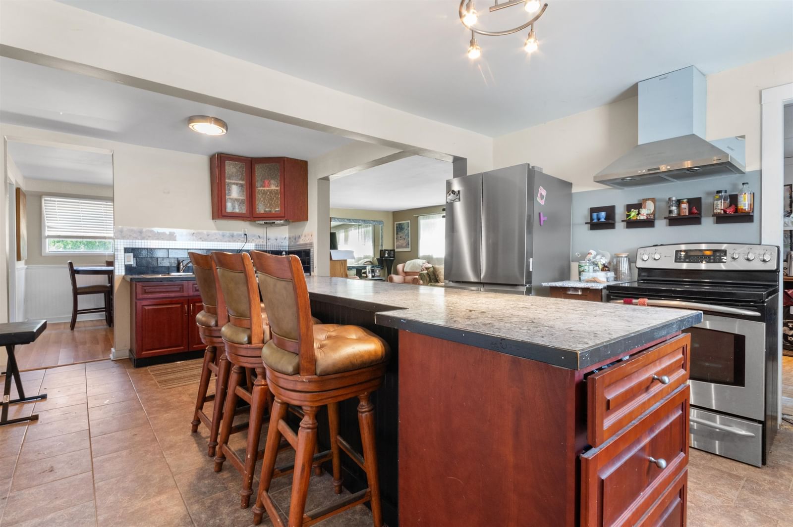 Listing Image 13
