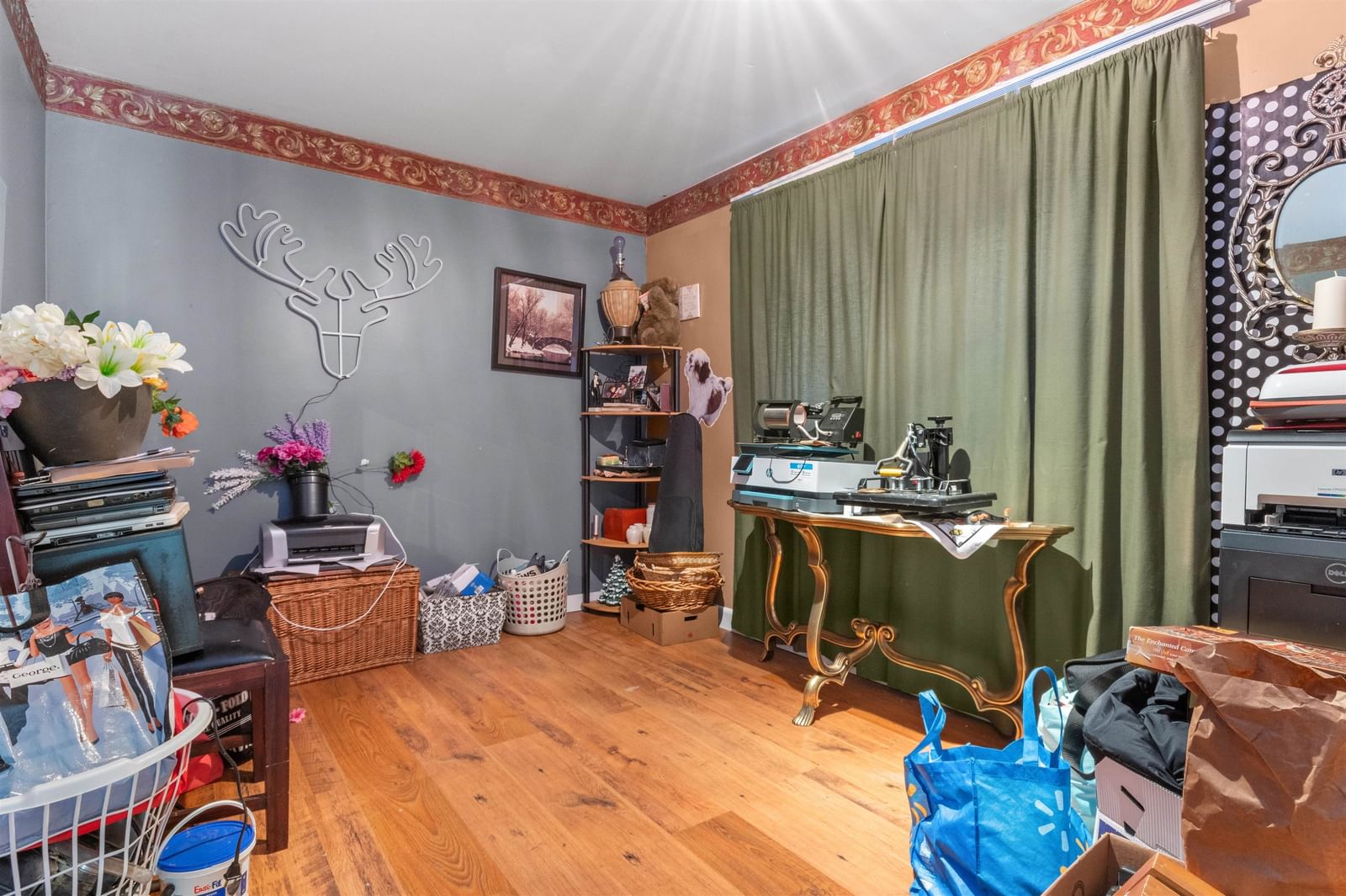 Listing Image 23