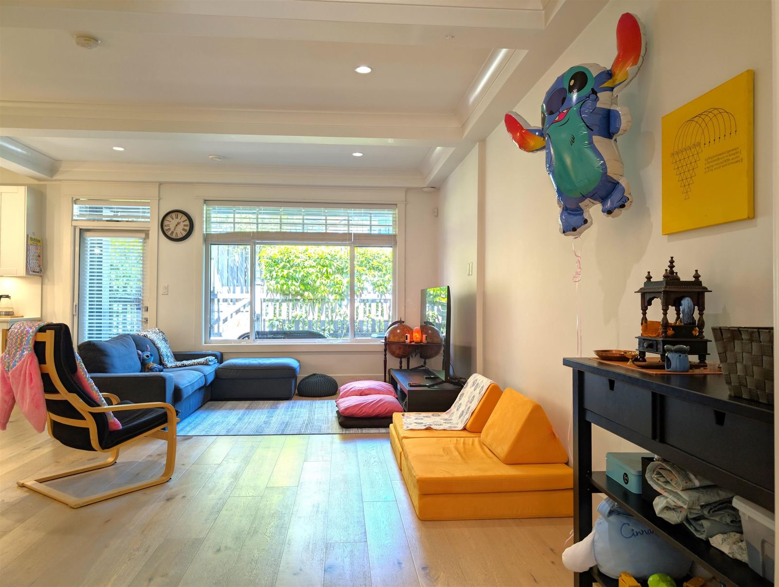 Listing Image 5