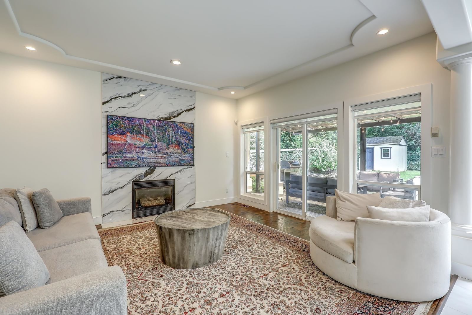 Listing Image 12