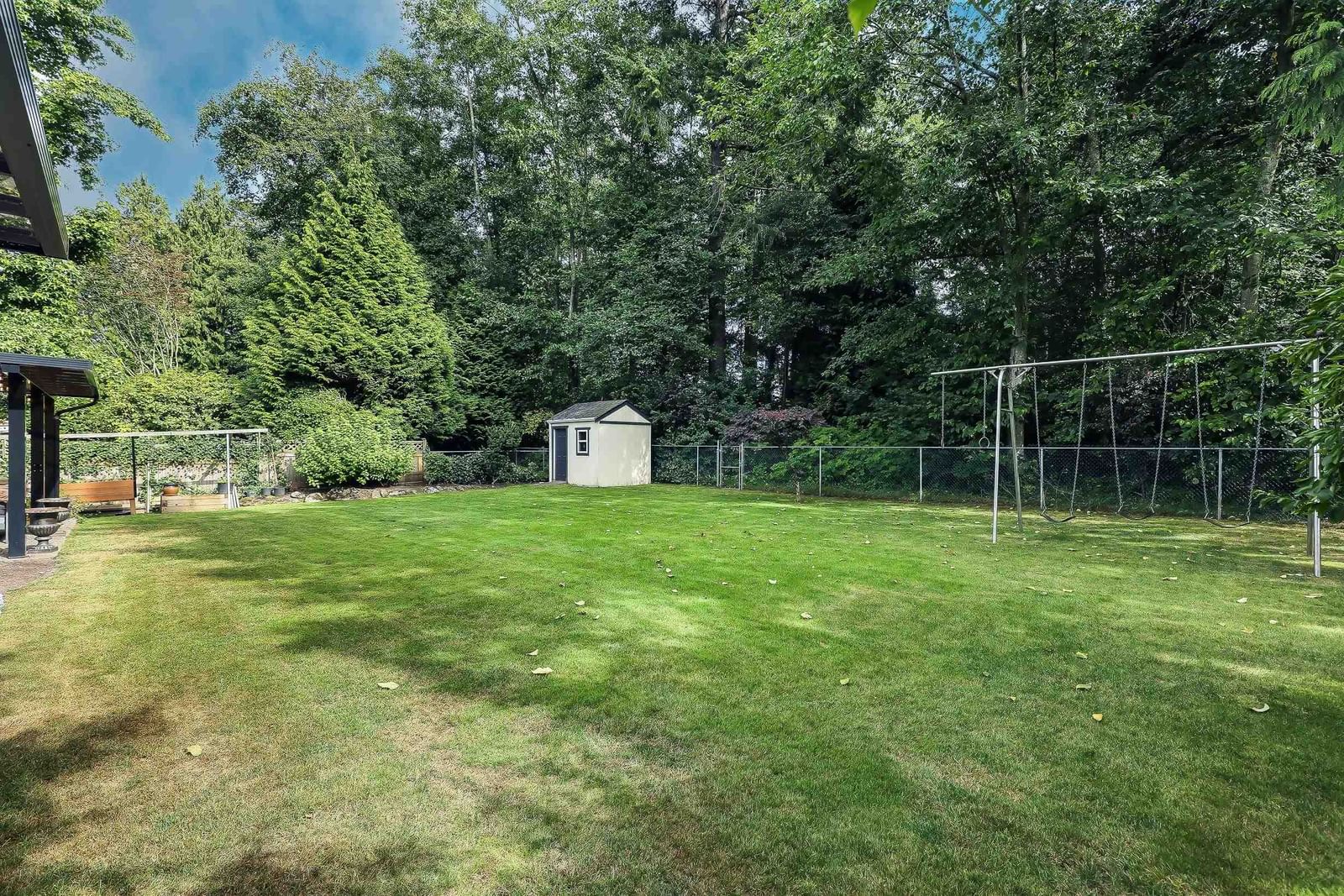 Listing Image 38