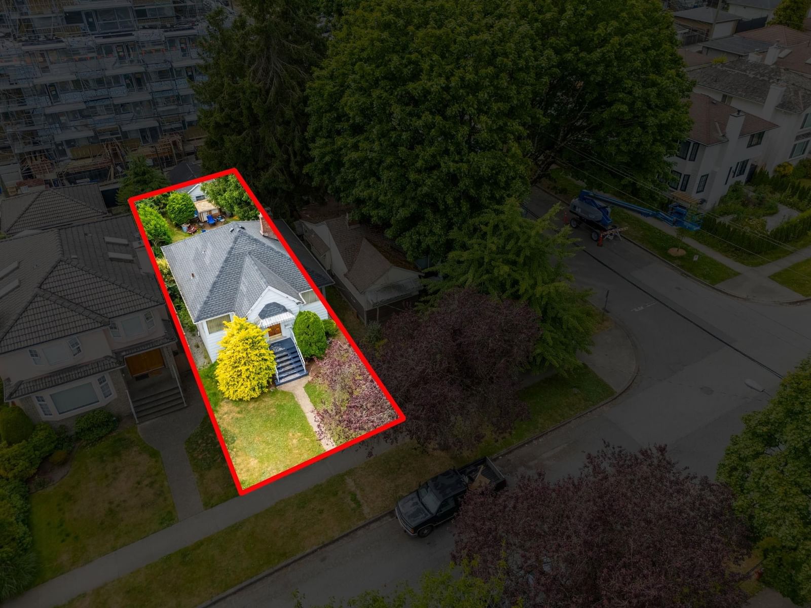 Listing Image 14