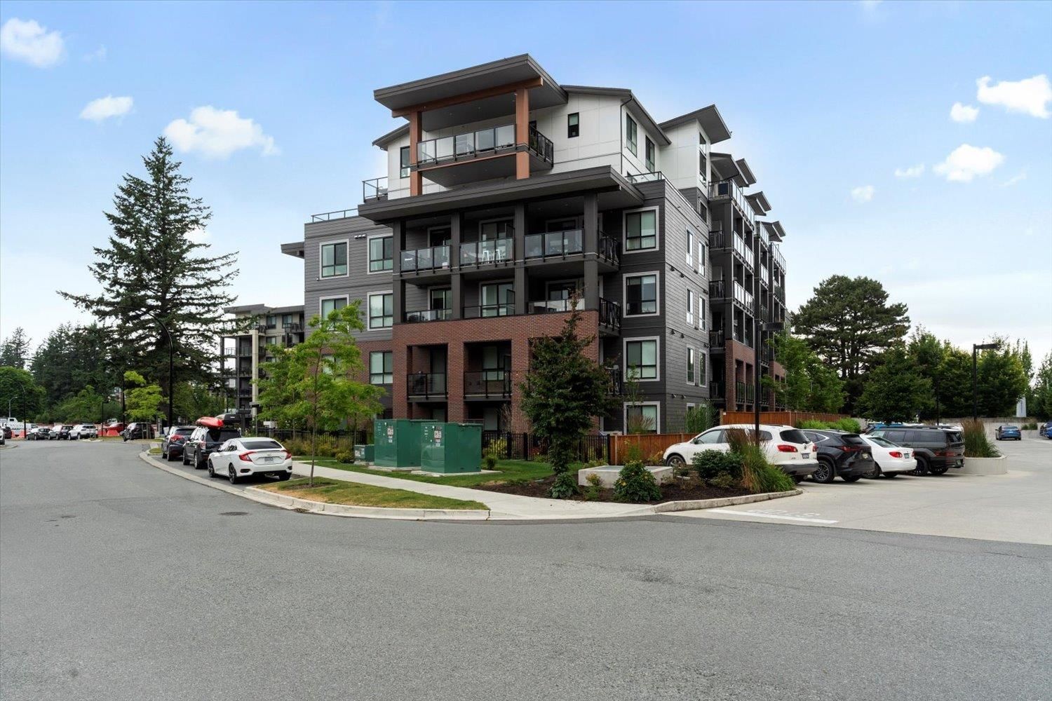 Listing Image 14