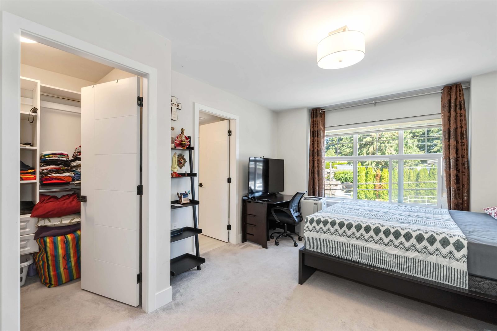 Listing Image 27