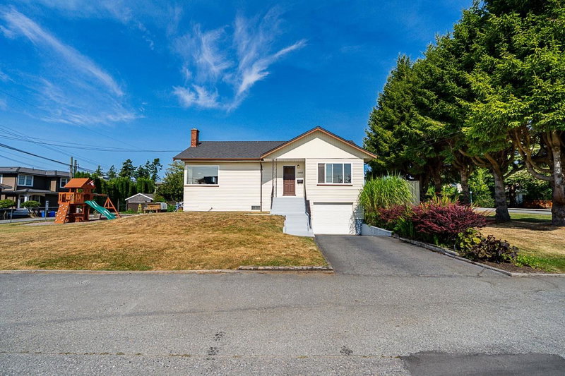 1033 Cypress Street, White Rock, V4B 4H1 | Image 2