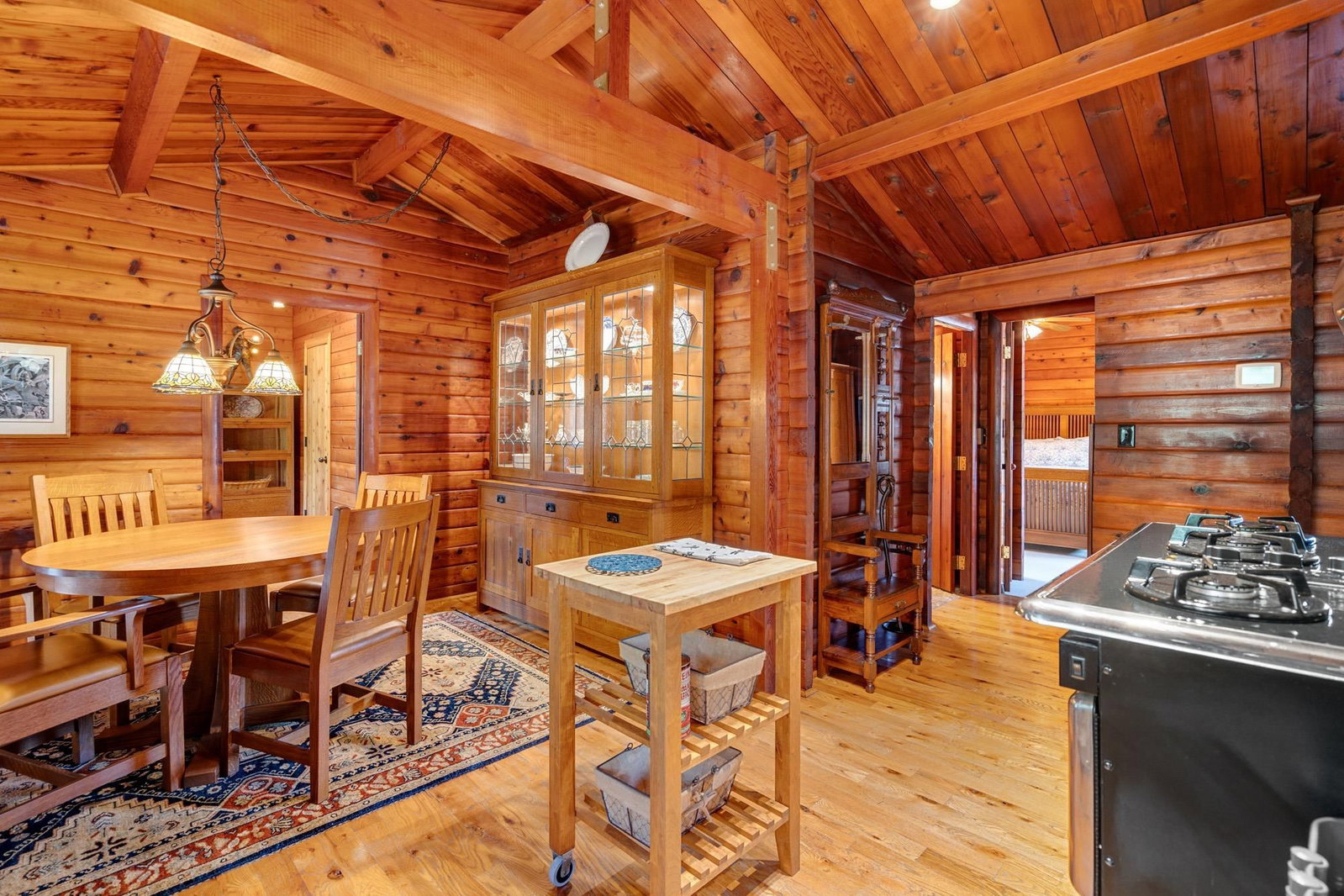 Listing Image 10
