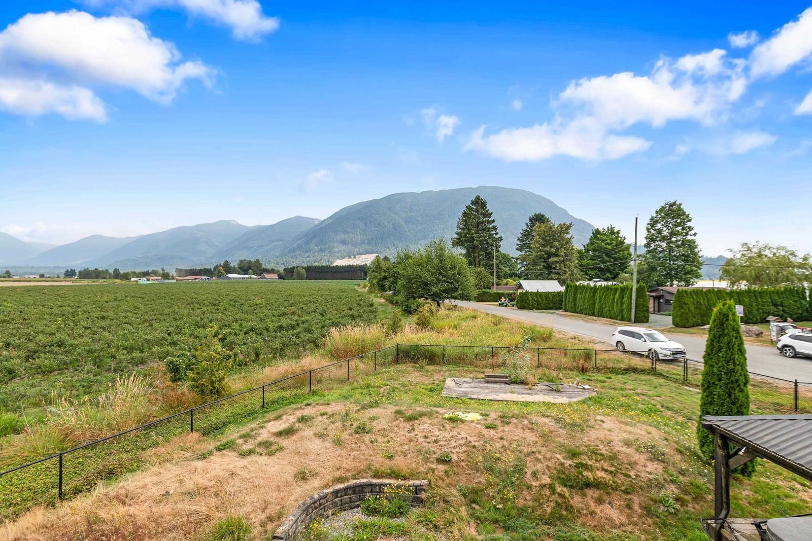 Listing Image 11
