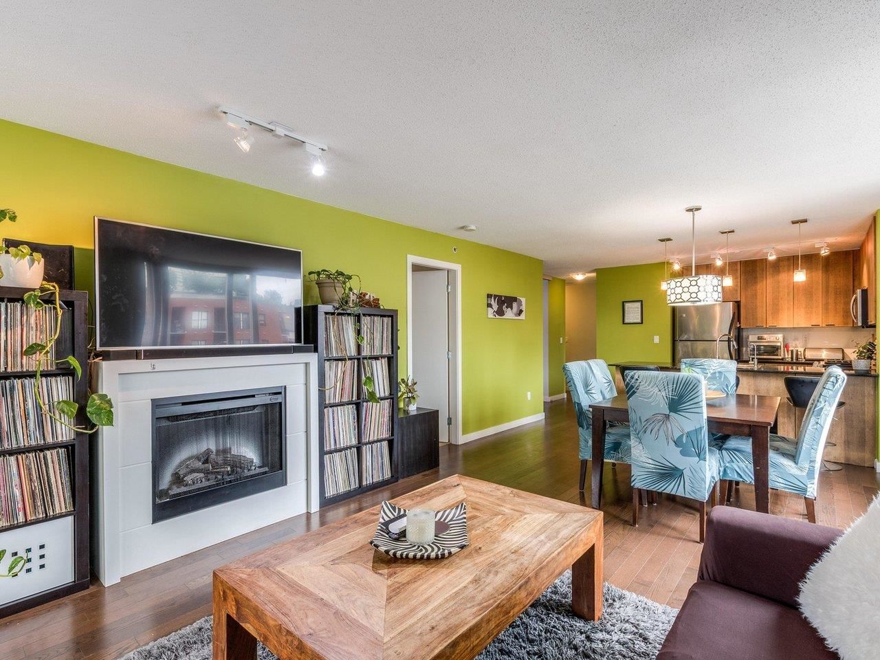Listing Image 11