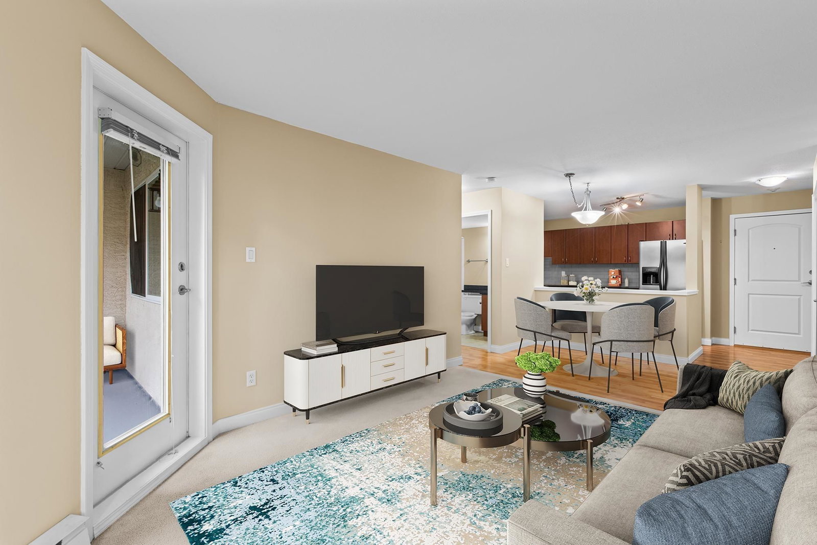 Listing Image 3