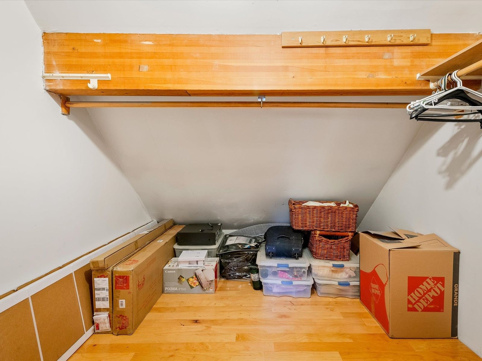Listing Image 25
