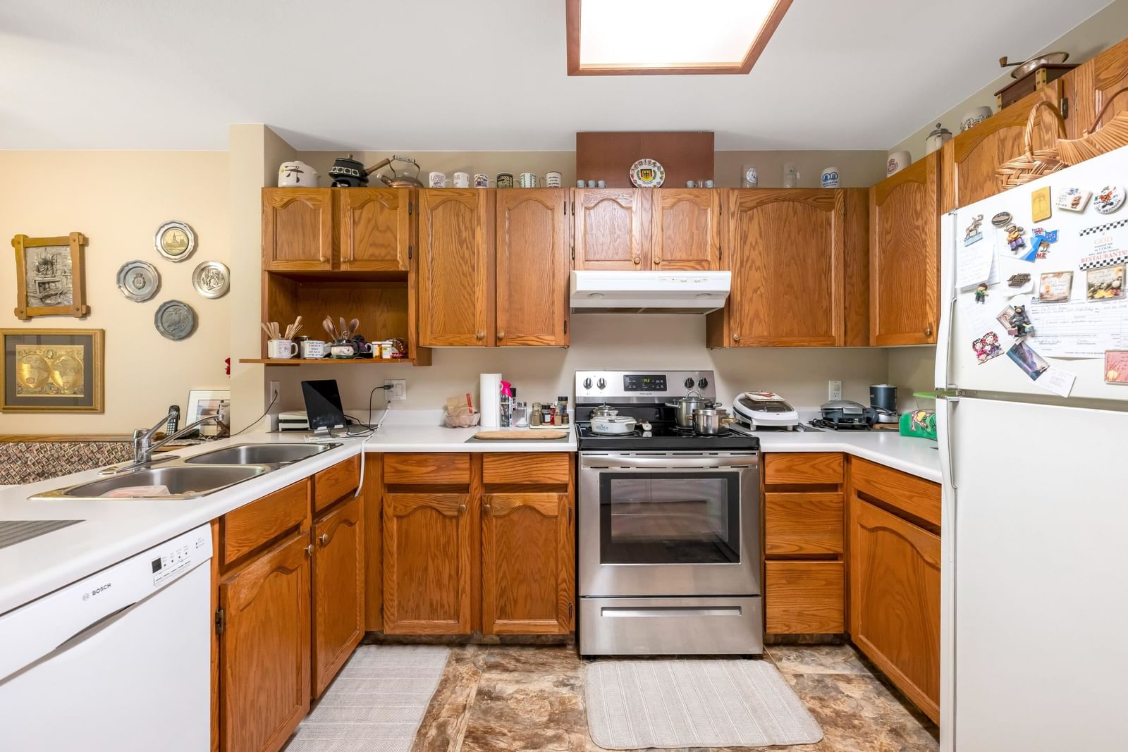 Listing Image 12