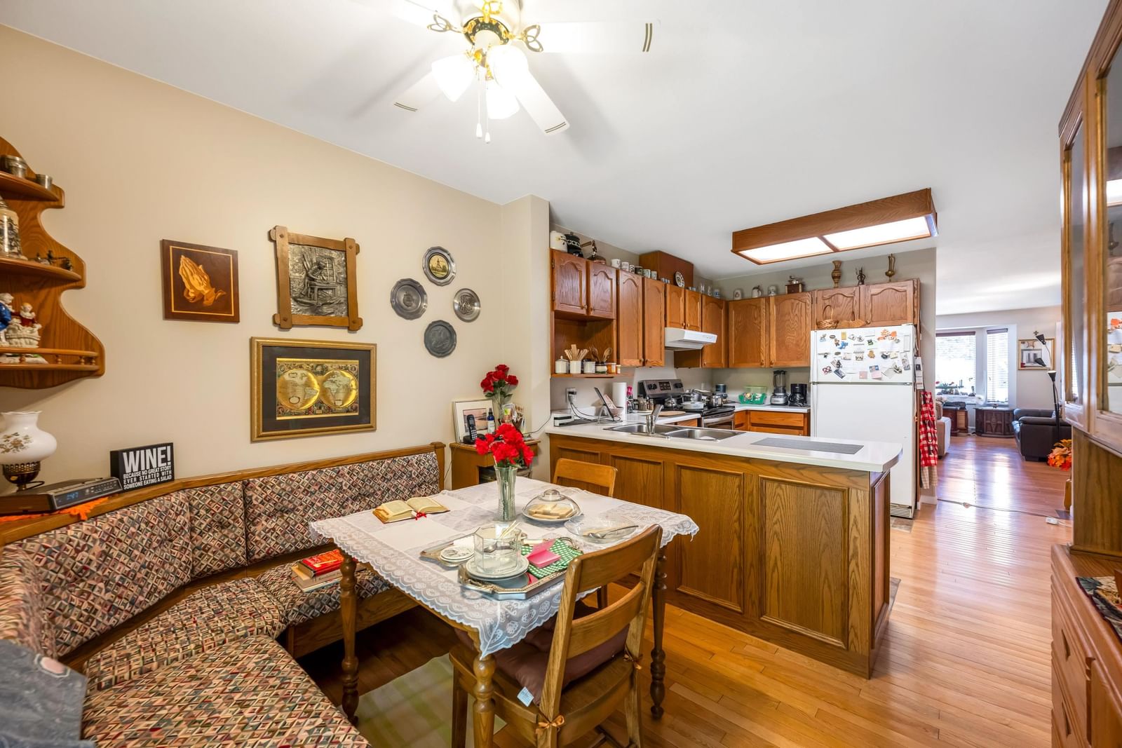 Listing Image 16