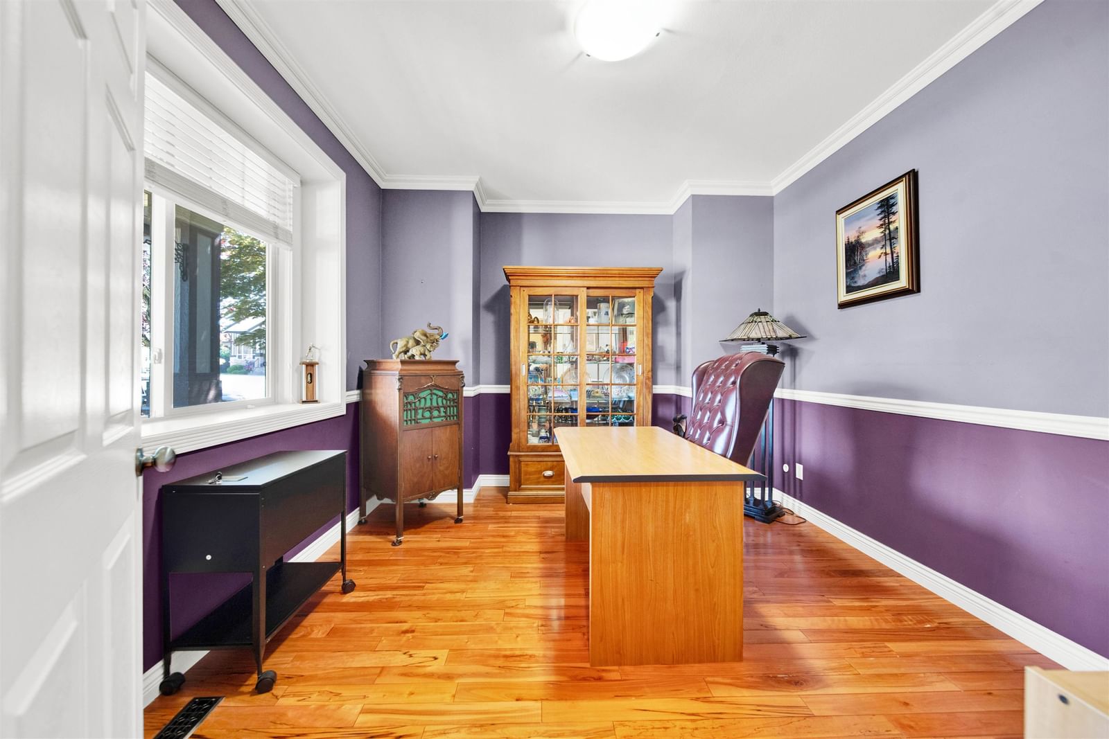 Listing Image 12