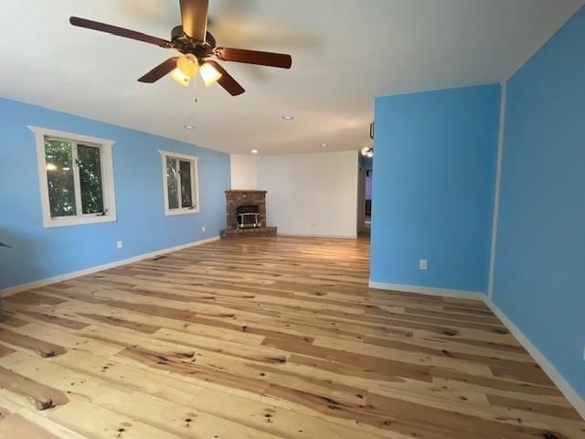 Listing Image 16
