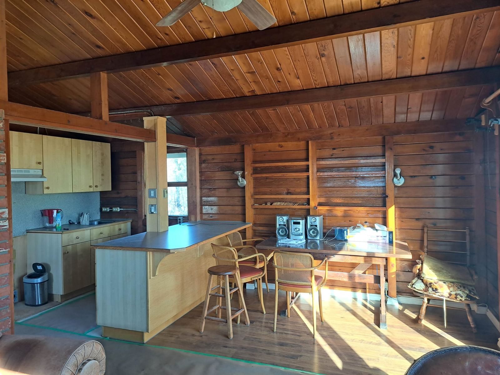 Listing Image 8