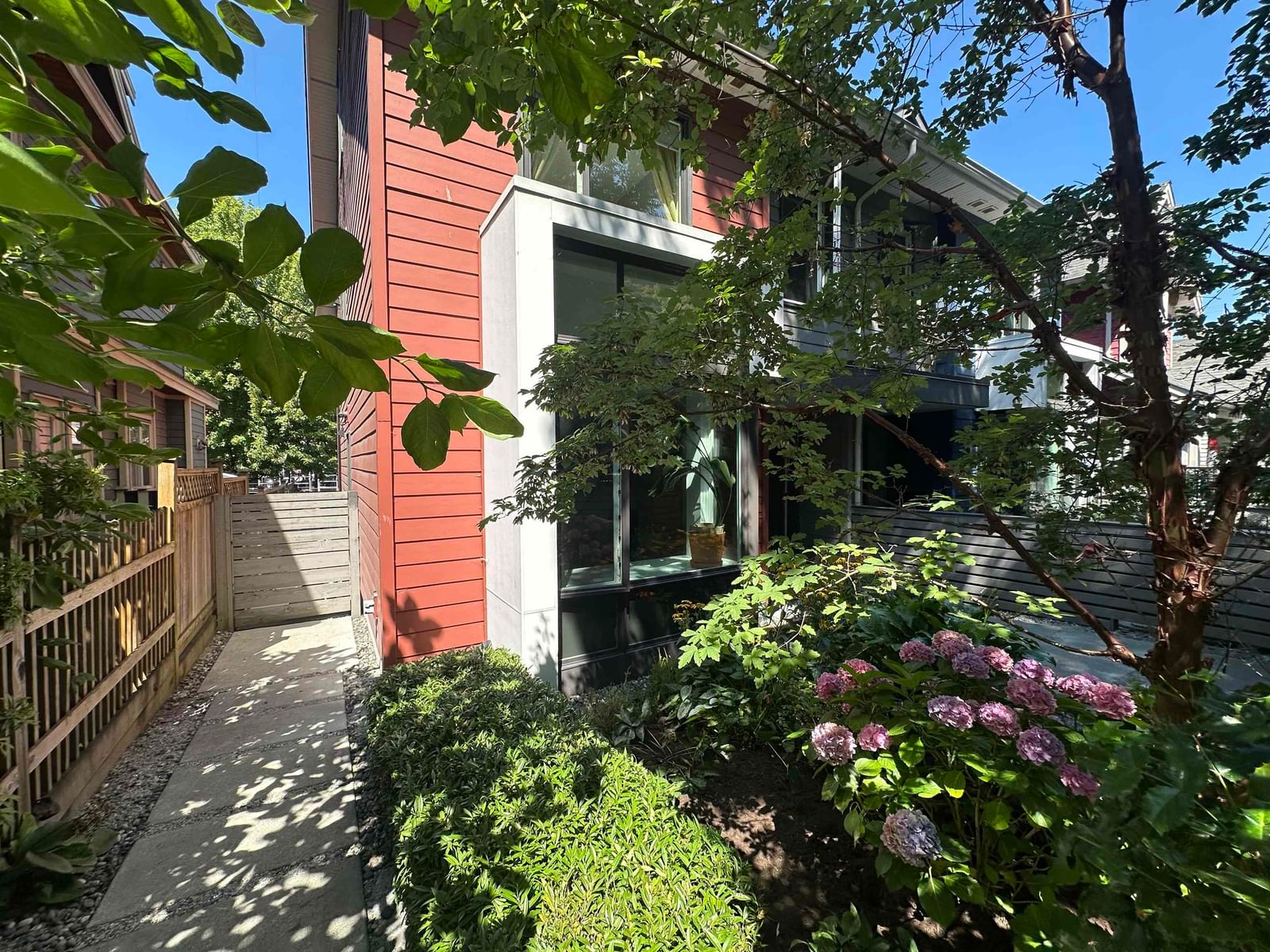 Listing Image 30