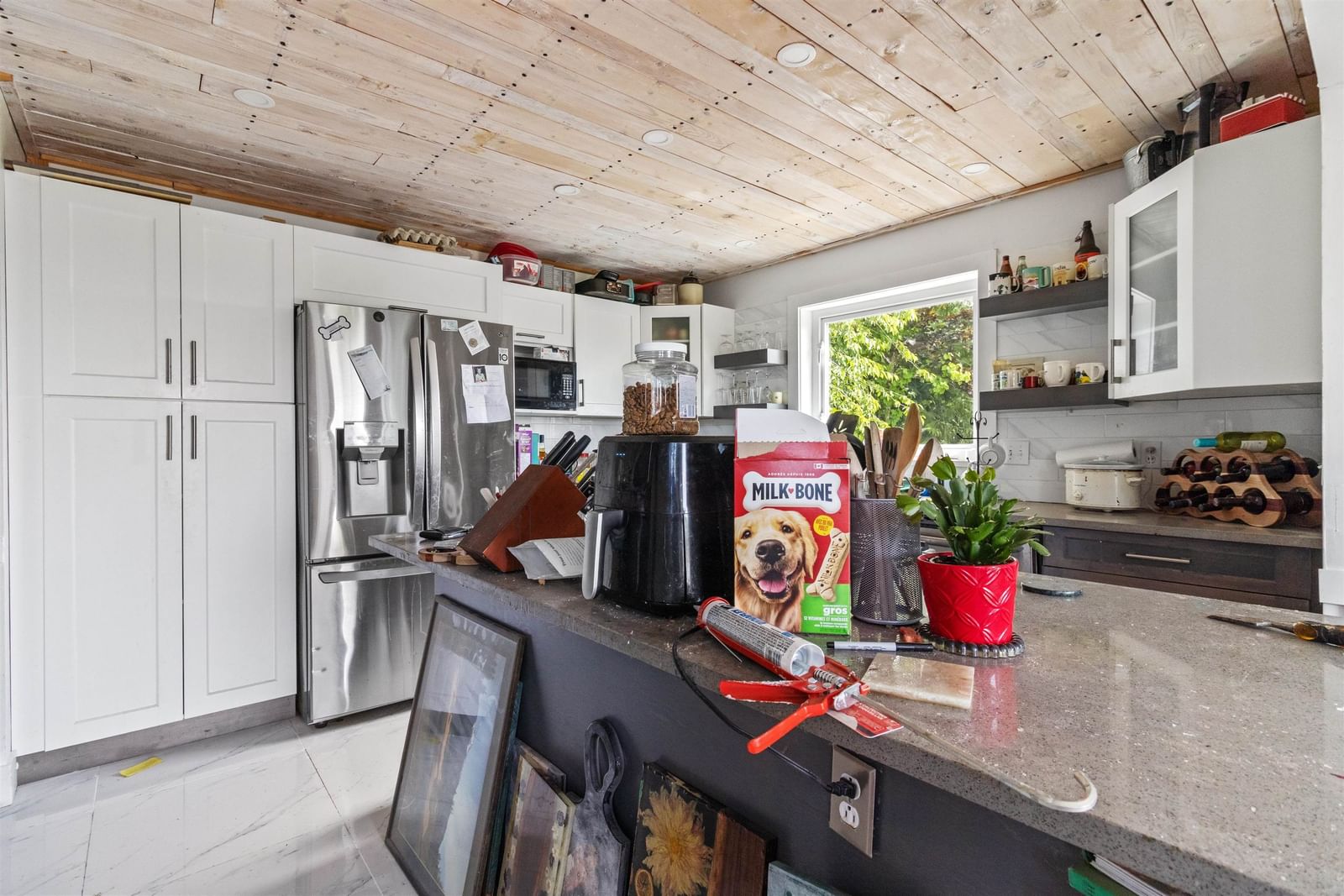 Listing Image 9
