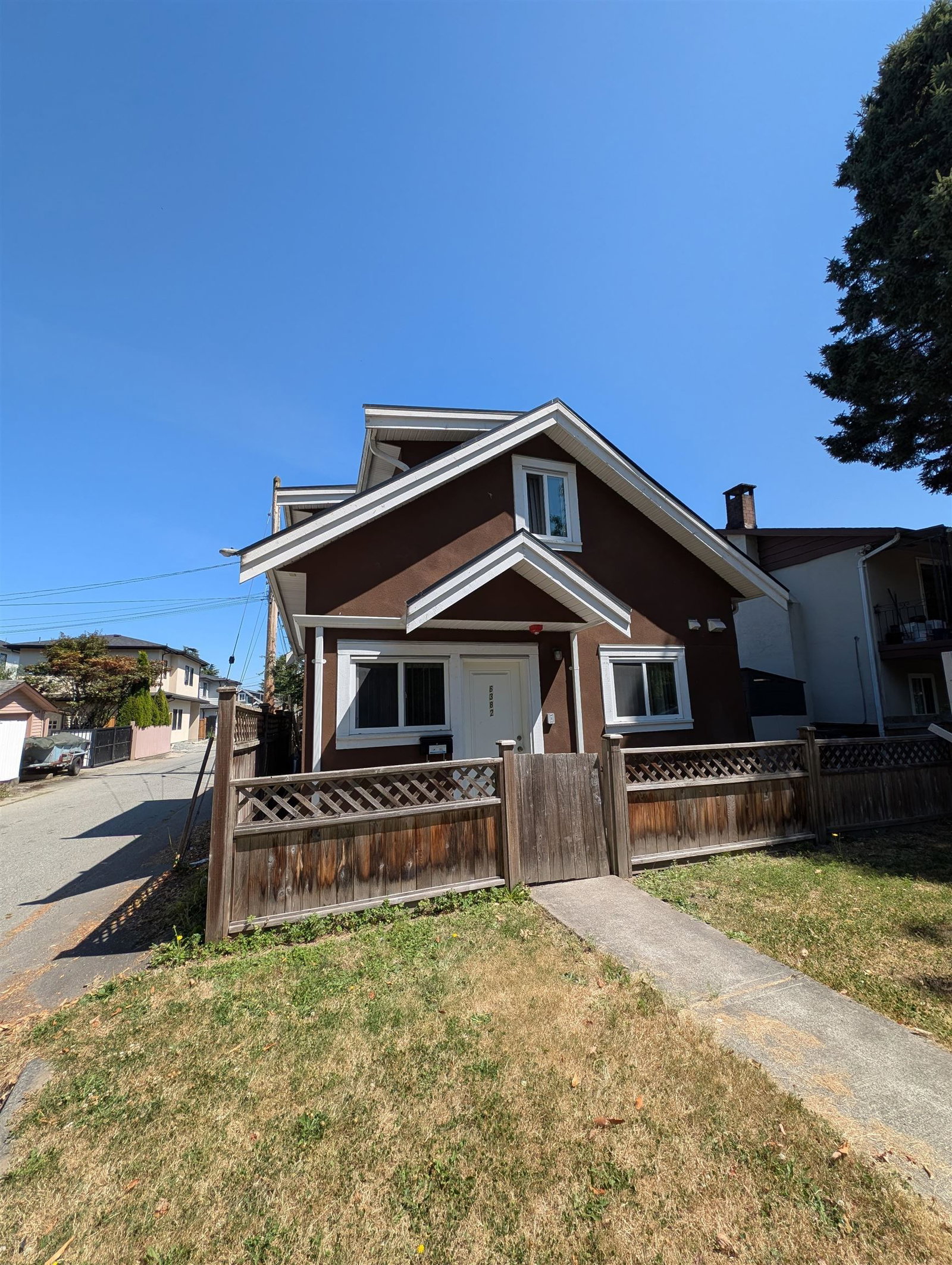 Listing Image 5