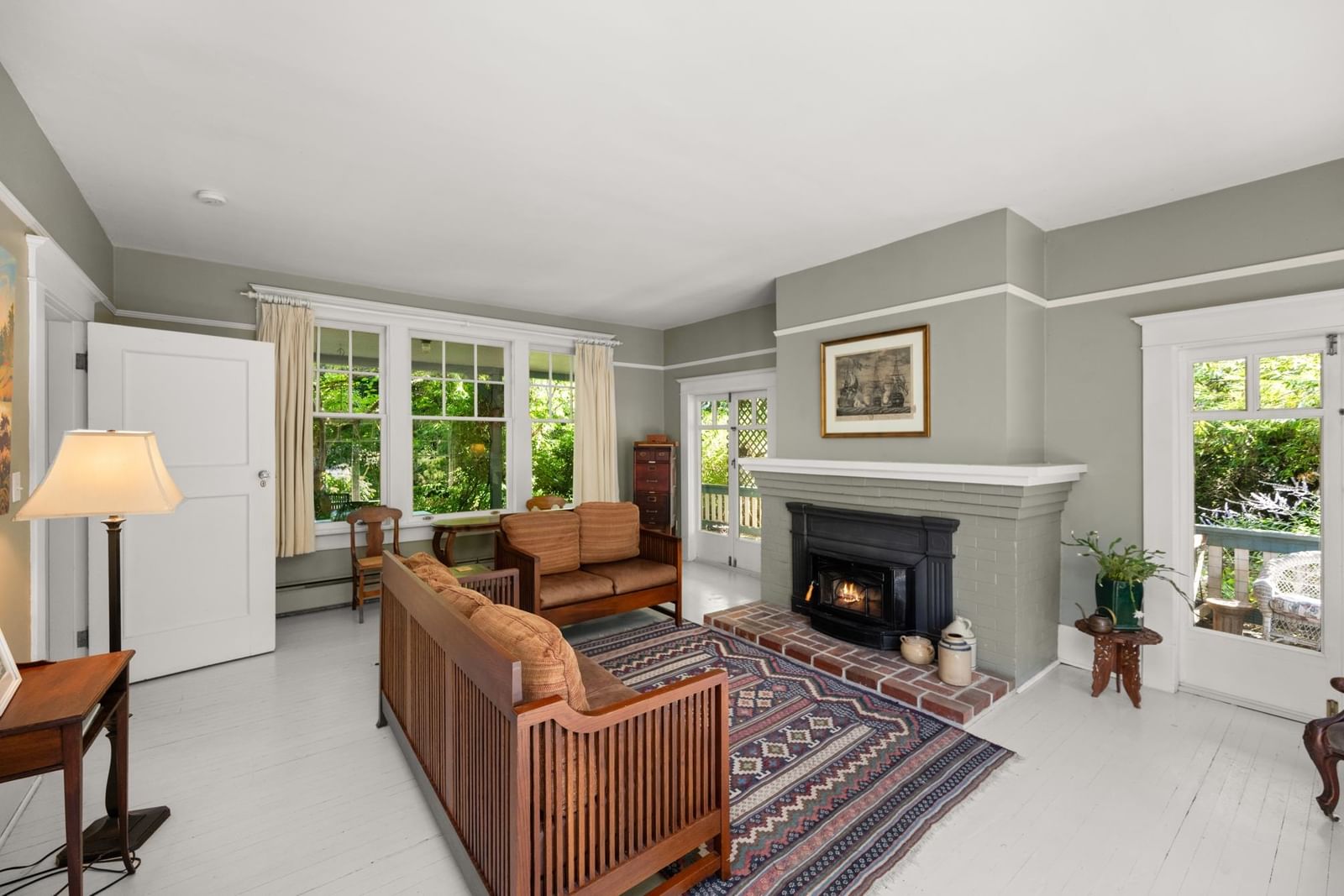 Listing Image 5