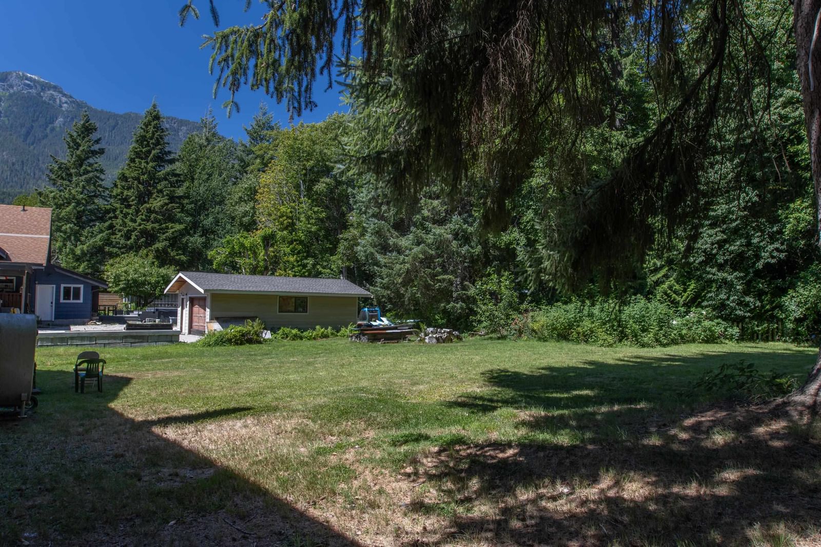 Listing Image 6