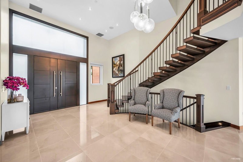 518 Ballantree Place, West Vancouver, V7S 1W5 | Image 3