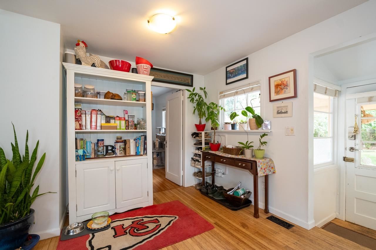 Listing Image 17