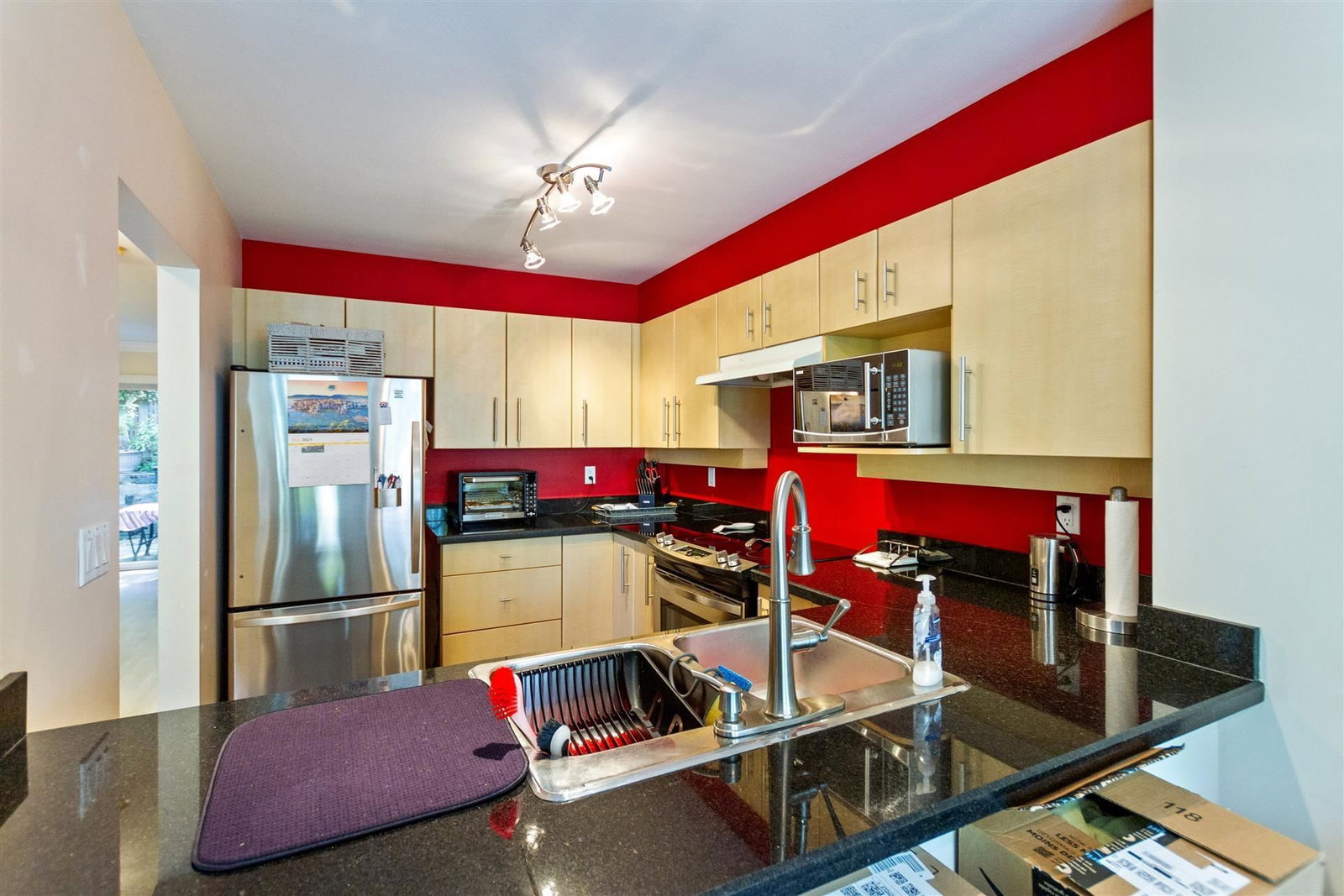 Listing Image 5