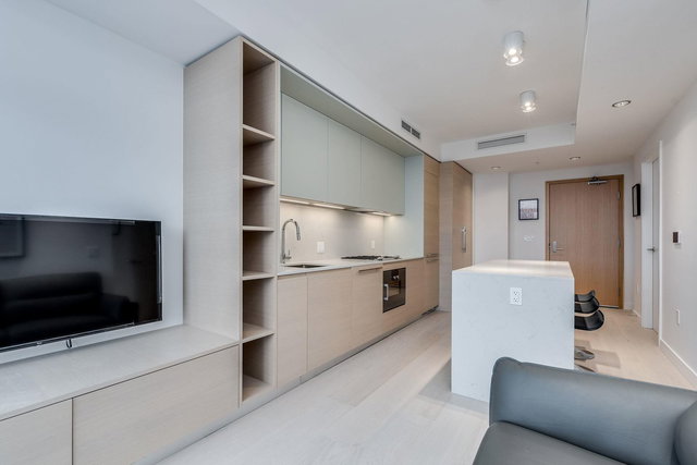 3803 - 1289 Hornby Street