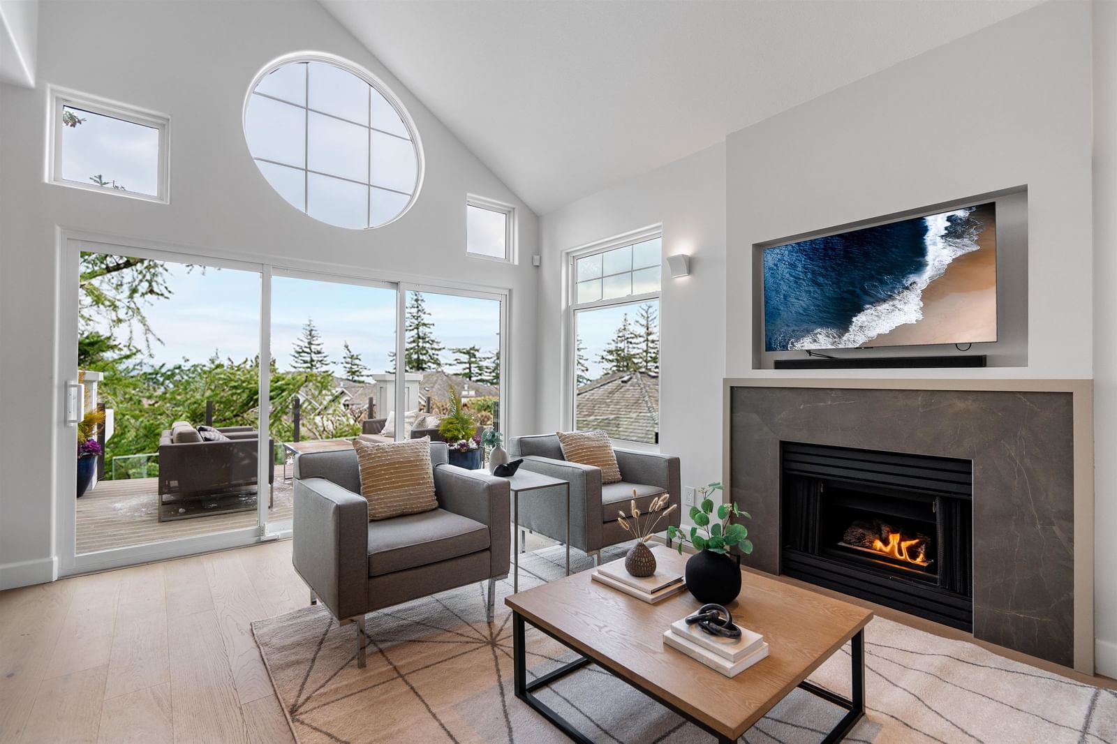 Listing Image 9