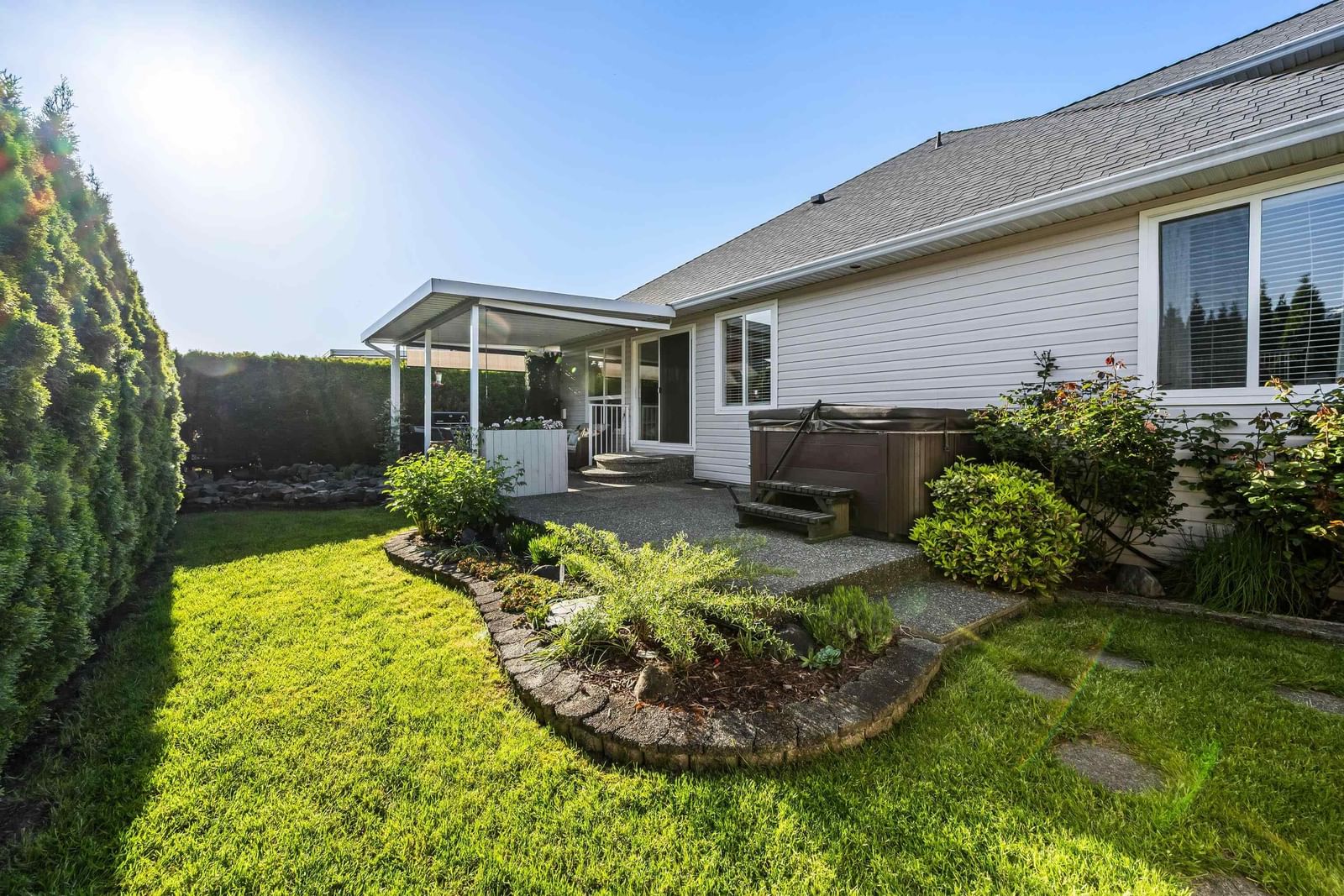 Listing Image 6