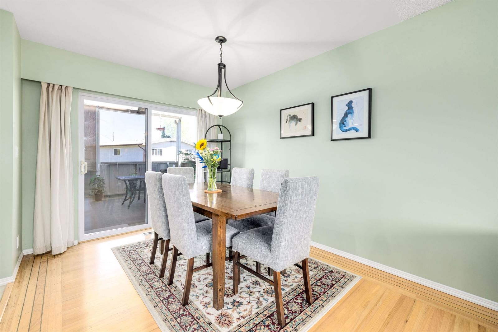 Listing Image 10