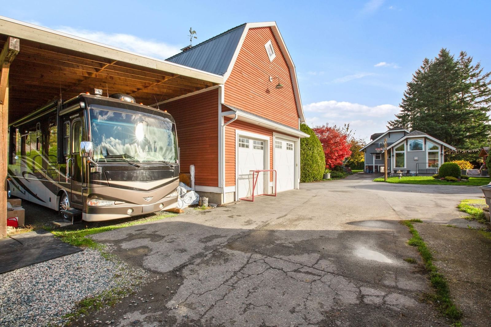 Listing Image 11