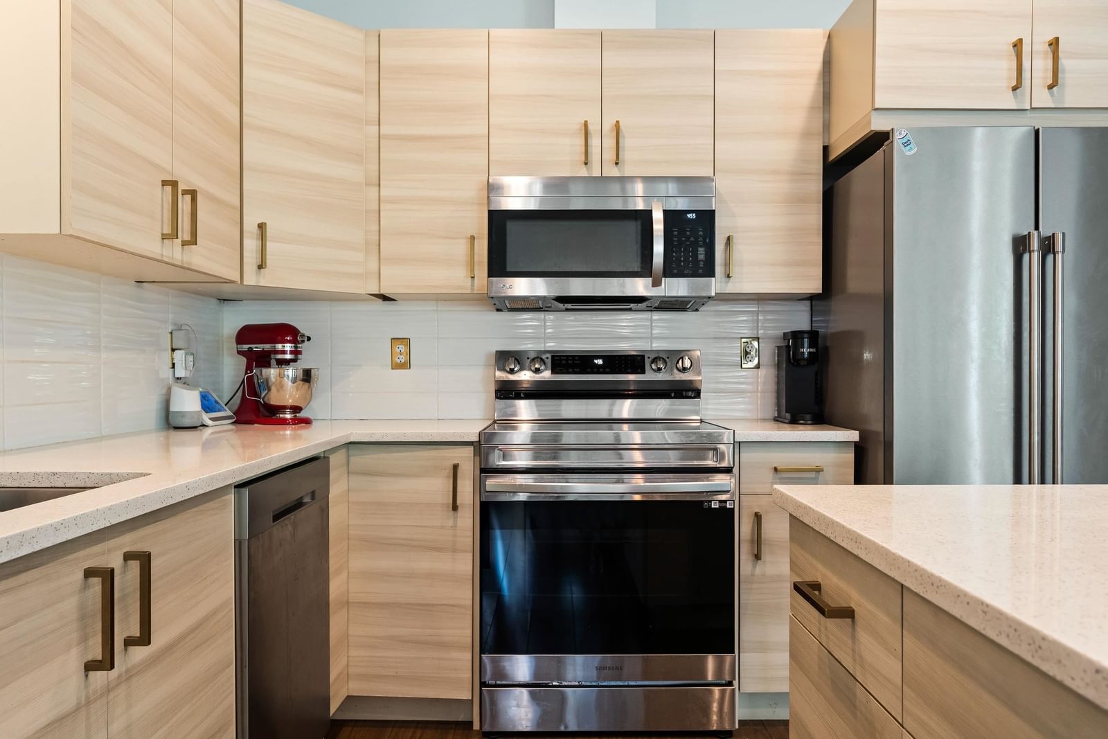 Listing Image 19