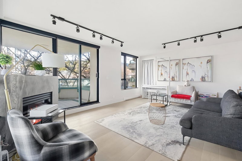 3D - 328 Taylor Way, West Vancouver, V7T 2Y4 | Image 2