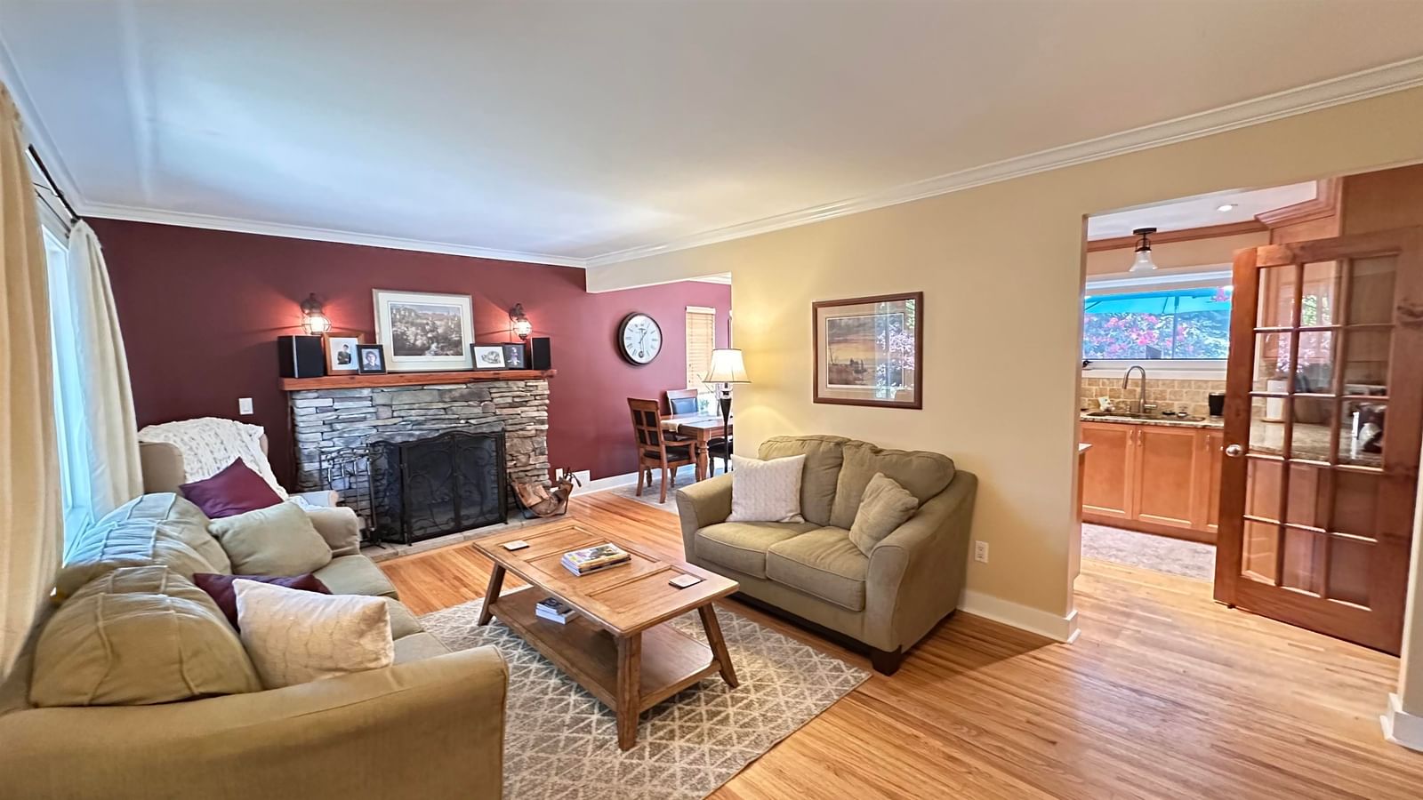 Listing Image 20