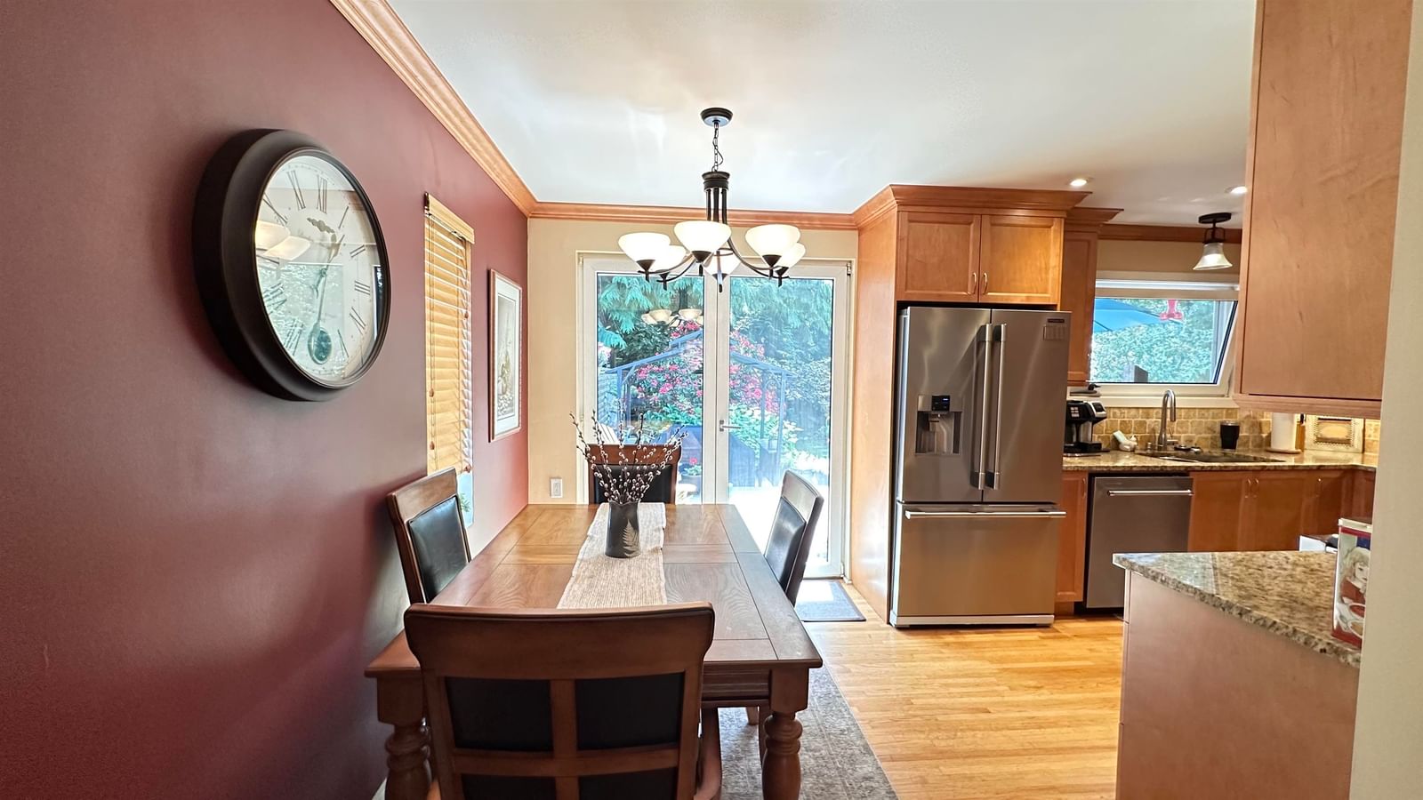 Listing Image 24