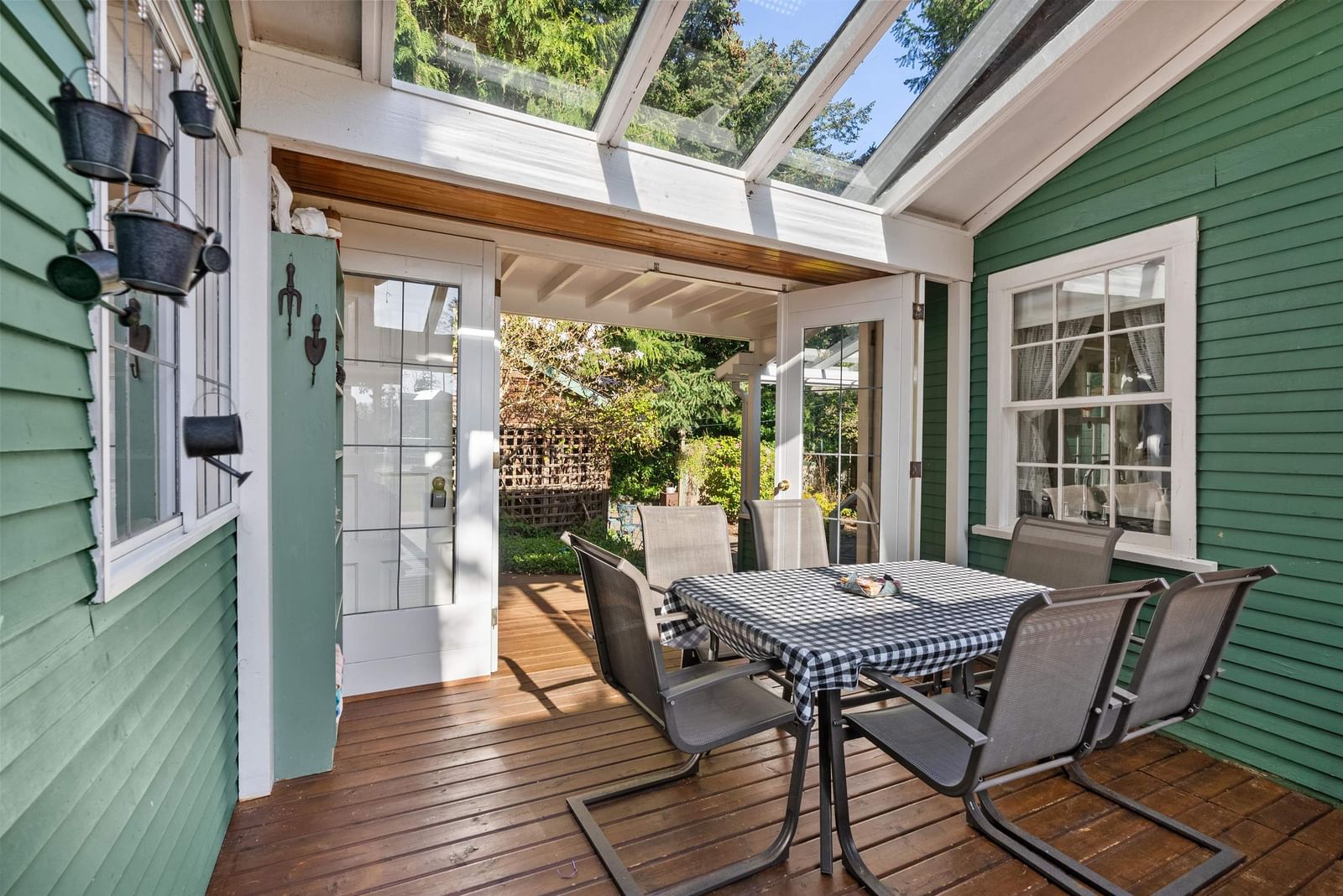 Listing Image 10