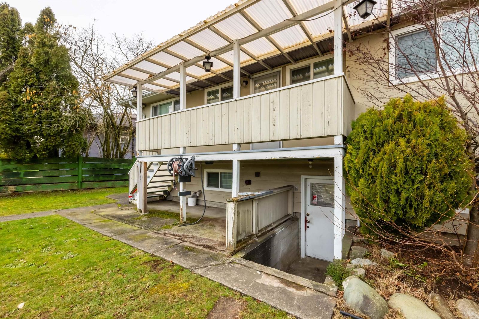 Listing Image 17