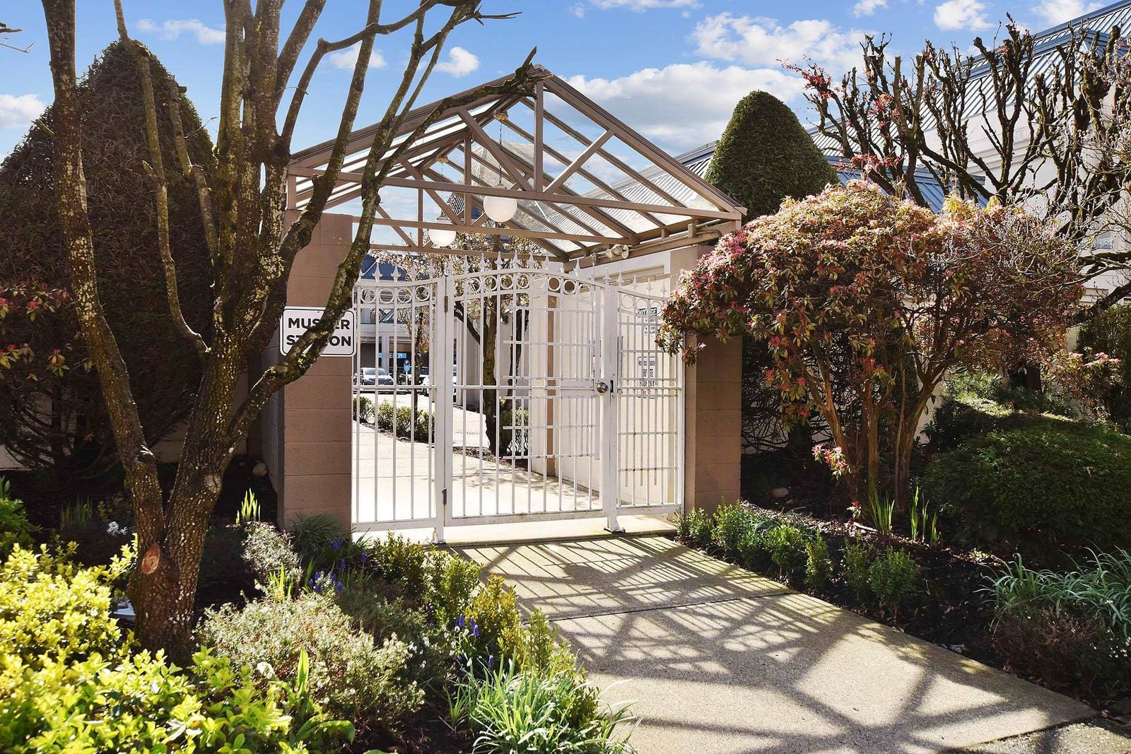 Listing Image 26