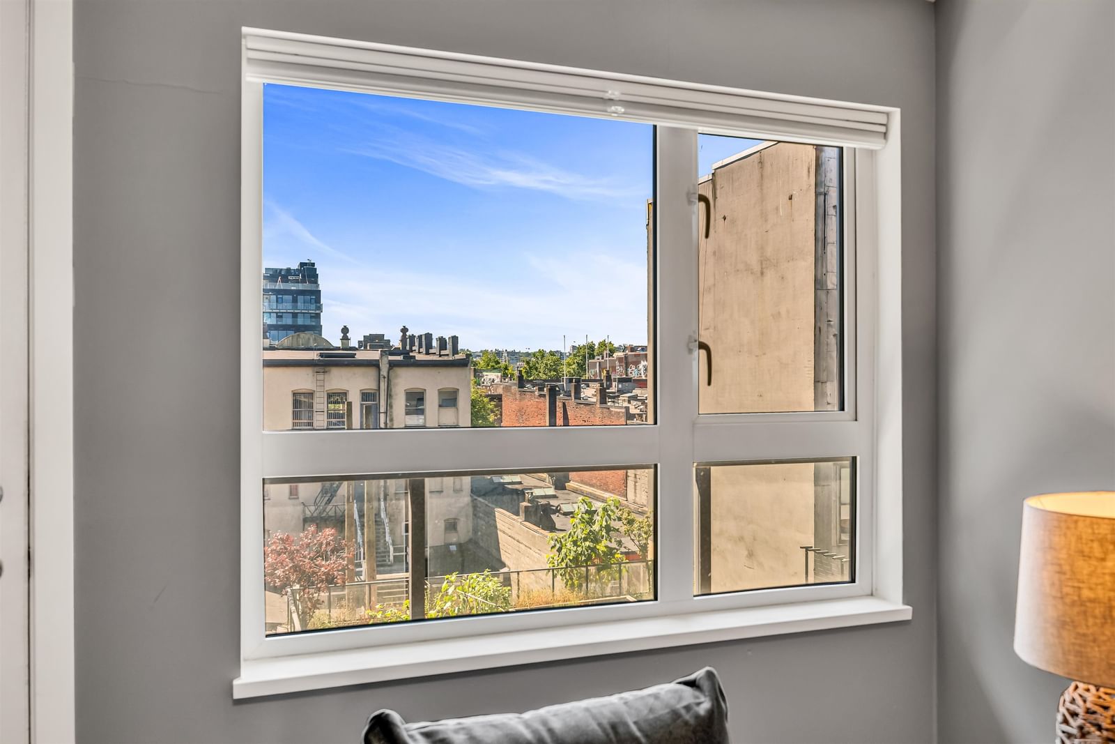Listing Image 21