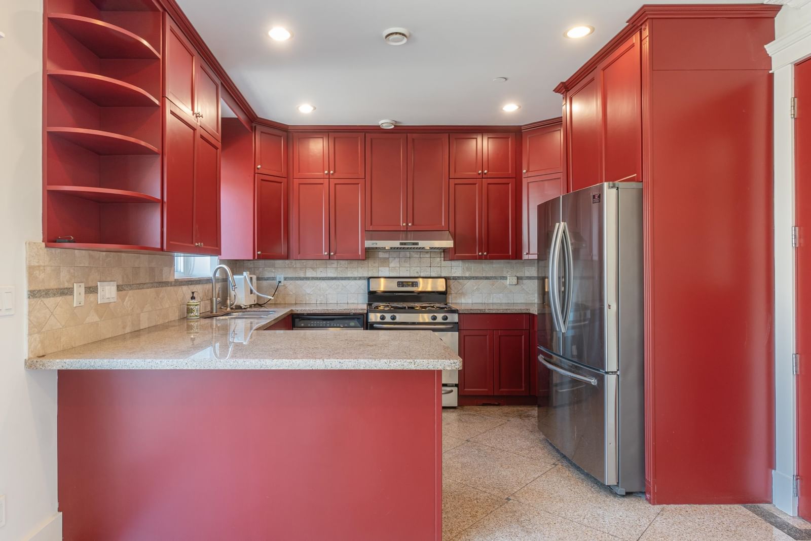 Listing Image 10